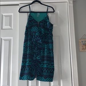 Francesca’s Ruffle Print Dress w Front Zipper